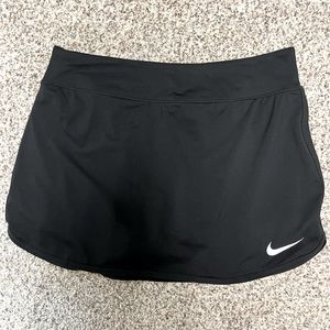 Small Nike Golf Skort - black